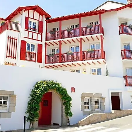 Relais Des Tilleuls 2*