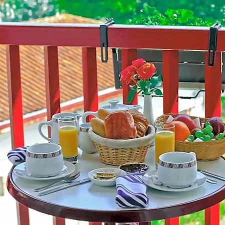 Relais Des Tilleuls Hotell 2*