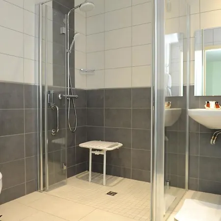 Relais Des Tilleuls 2* האספארן