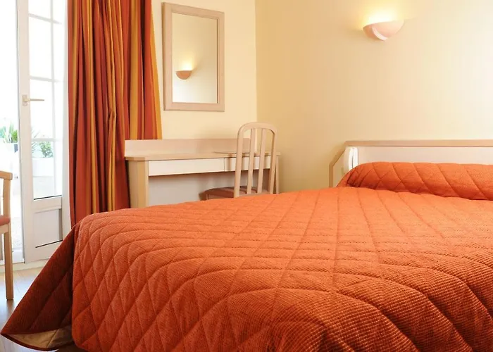 Relais Des Tilleuls 2* Hasparren