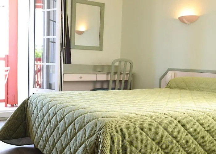 Hotel Relais Des Tilleuls Hasparren